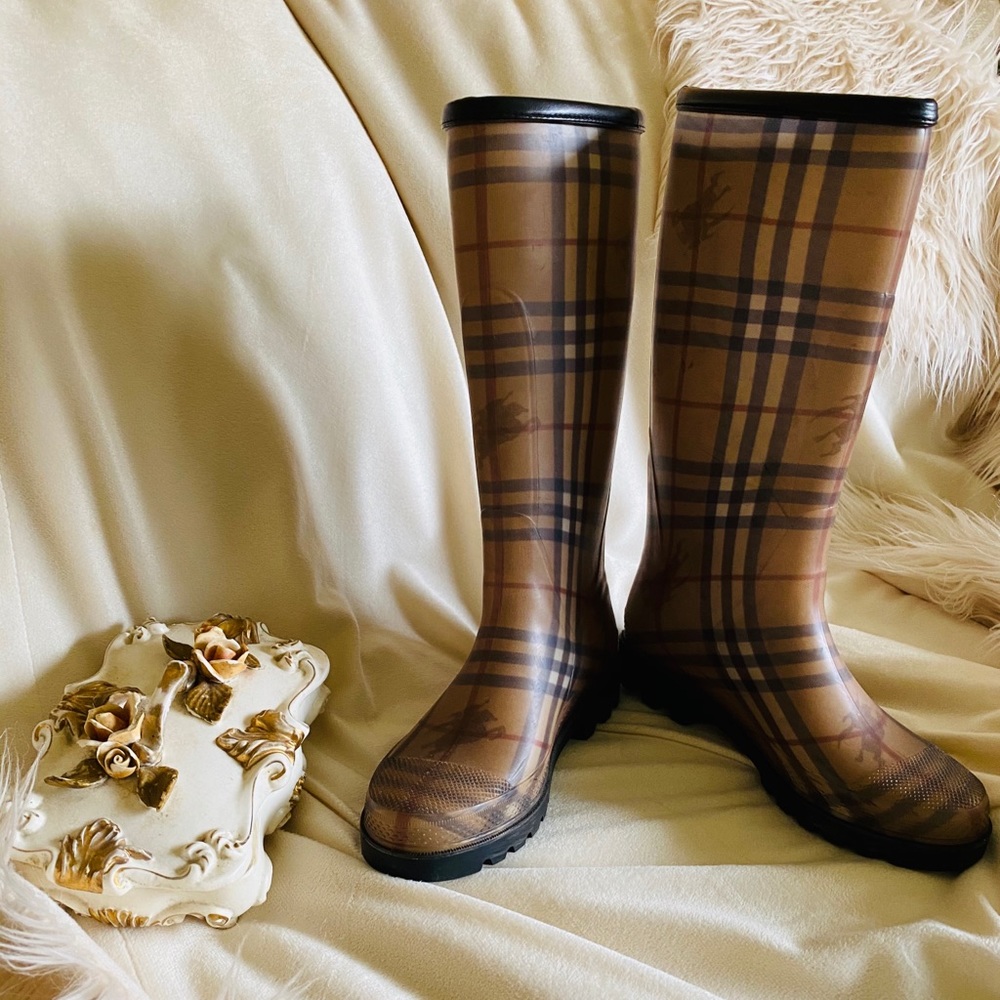 Authentic Burberry Rain boots